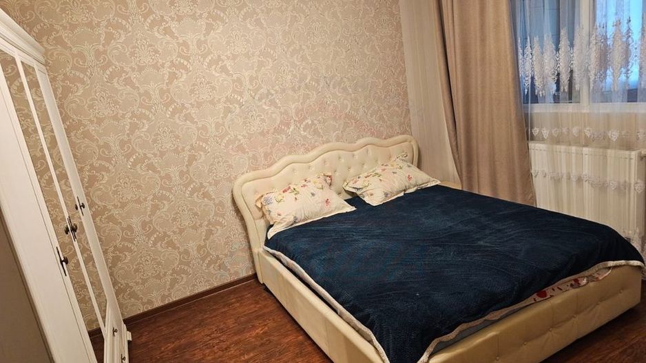 Inchiriere apartament cu 3 camere, IREG, 70 mp, 2300 Lei/Luna - Poză 1