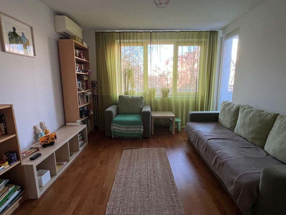 3 camere Titan, langa Parc si Stadionul National - Poză 1