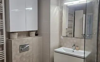 Apartament modern cu 2 camere, 2 balcoane și vedere deschisă. - Poză 11