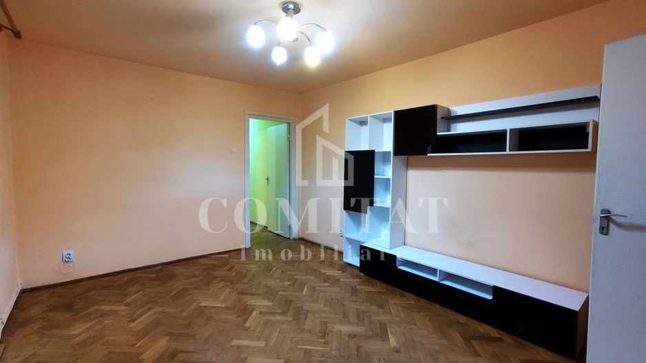 Apartament 3 camere  | etaj intermediar | zona Diana - Poză 2