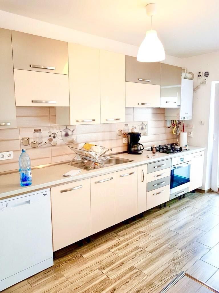 Apartament 3 camere | Swiss Village, Calea Cisnădiei  70 mp - Poză 6