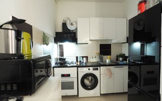 Vanzare 2 camere partial mobilat 1Mai-Victoriei - Poză 9