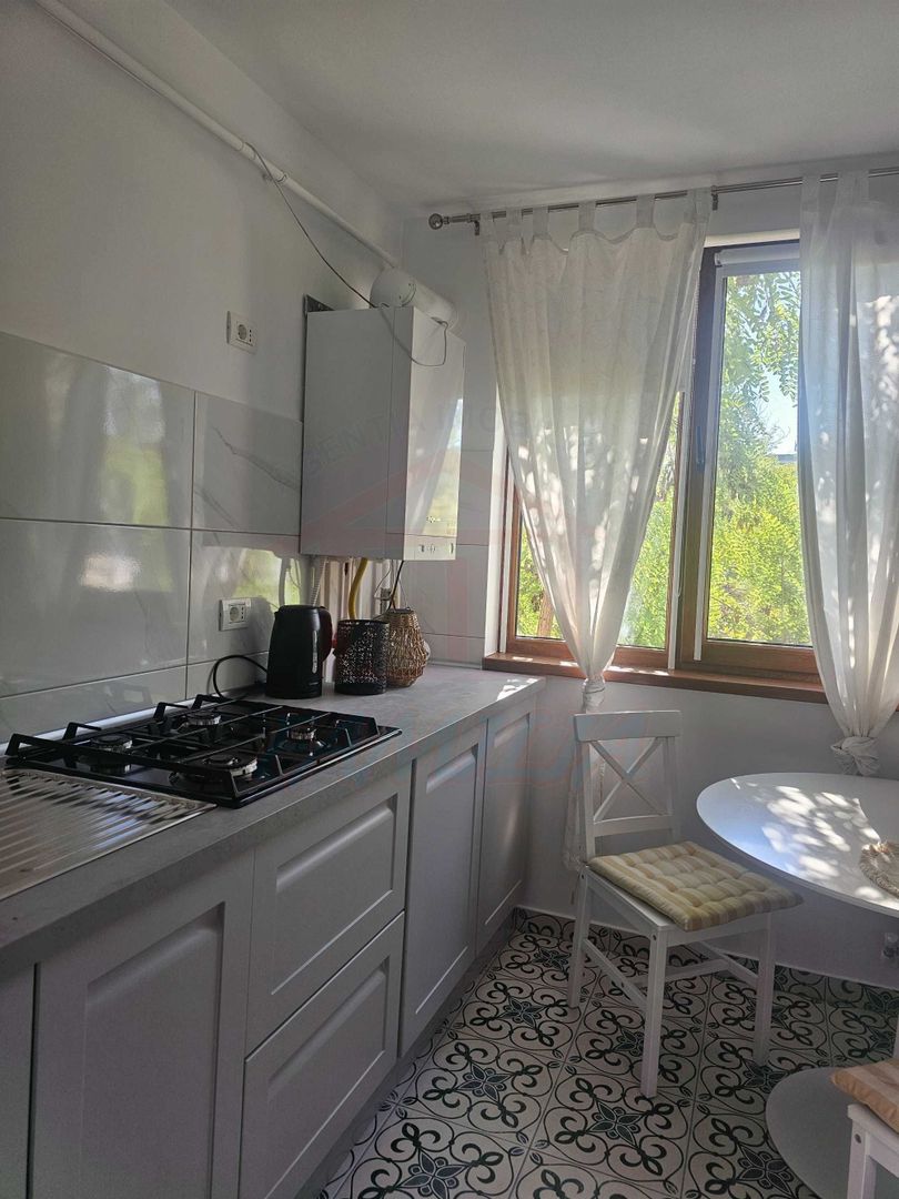 Vanzare apartament cu 3 camere, Tiglina 1, et. 2, Pret 86.000 EURO - Poză 2