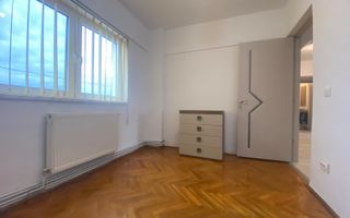 Închiriere apartament cu 4 camere, spatiu generos– Centru, Târgoviște - Poză 6