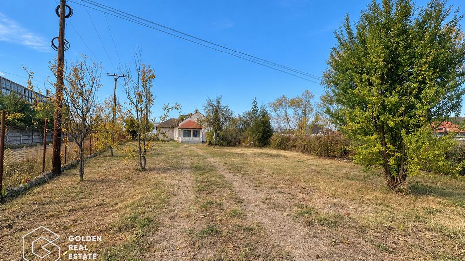 Casa solida cu teren intravilan de 1.555 mp, Sebis, jud. Arad - Poză 21