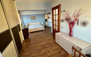 APARTAMENT SPATIOS SI LUMINOS - Poză 13