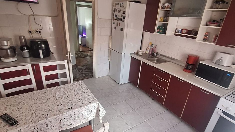 Girocului | 3 Camere | Etaj 2 | Decomandat | Centrala proprie | Clima - Poză 2