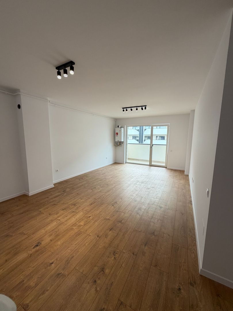 Apartament cu două camere,  semidecomandat, finisat | Zona Eroilor - Poză 1