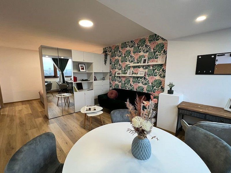 Garsonieră de închiriat, cu vedere panoramică spre Parcul Tractorul - Poză 3