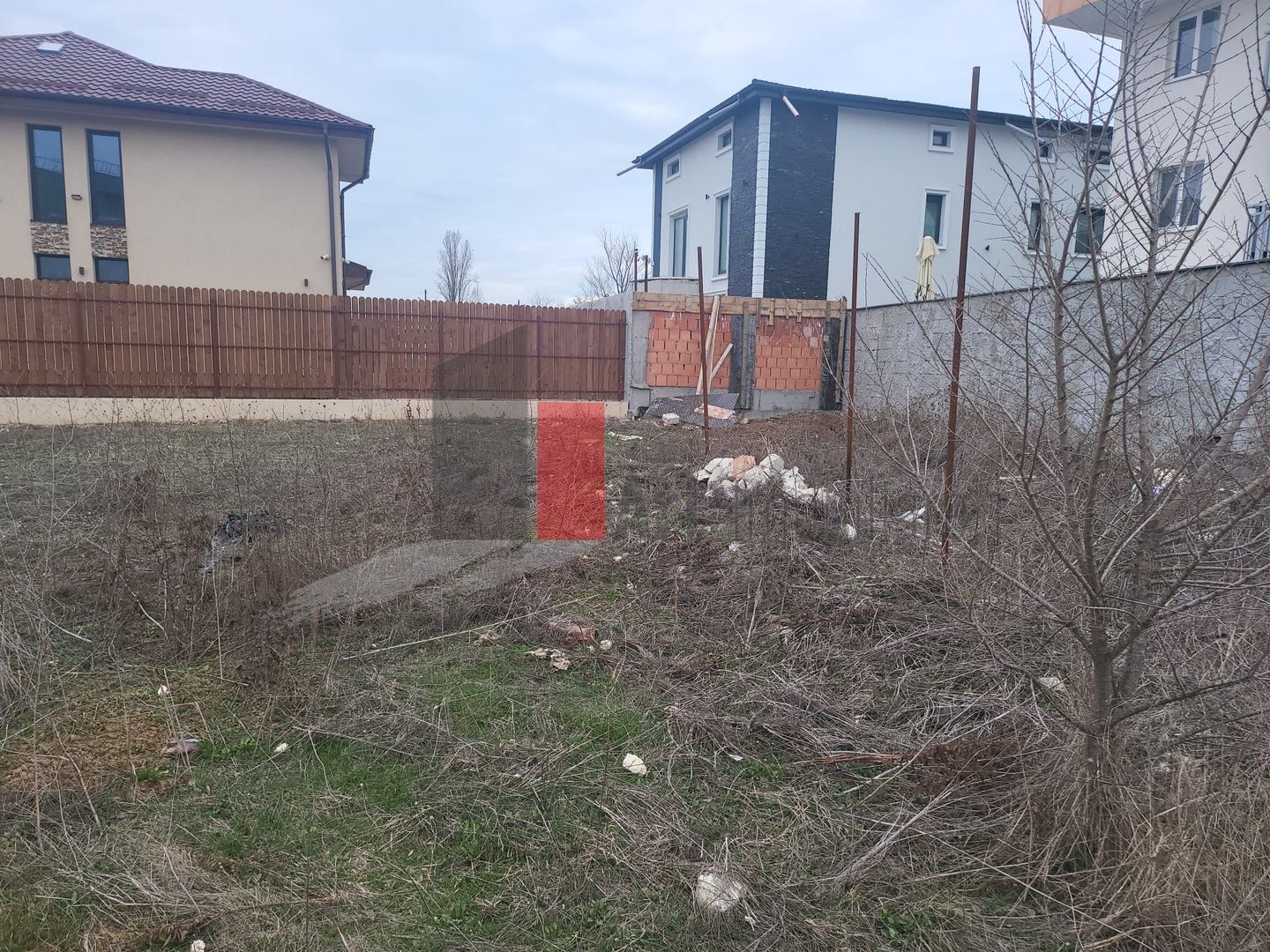 Teren intravilan Titan - Poză 1