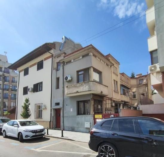 APARTAMENT IN VILA ZONA EMINESCU - Poză 1