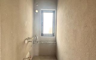 Duplex cu 4 camere, vatra satului, toate utilitatile - Sacalaz - Poză 11