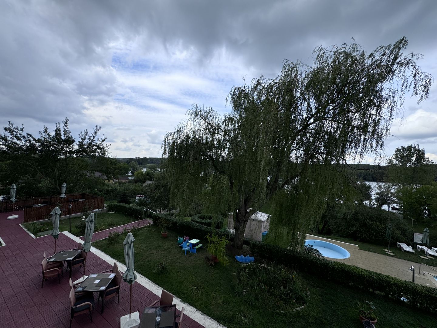 Hotel 20 camere Delta Dunarii 50 m deschidere teren 6000 mp acces auto - Poză 41