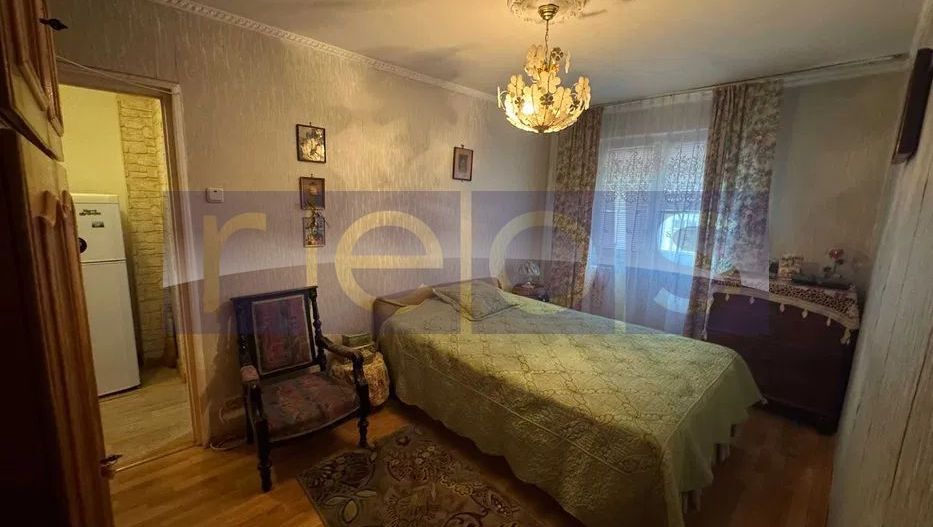 DE VANZARE 3 CAMERE  - 5 MINUTE METROU DRUMUL TABEREI - Poză 1