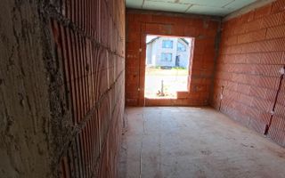 Sanandrei, Duplex pe Parter, 3 dormitoare, 2 Bai, Pozitie excelenta - Poză 10