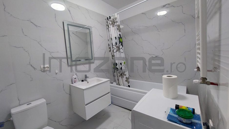 Garsoniera, 42 mp, decomandata, bucatarie 11 mp, mobilata/utilata - Poză 9