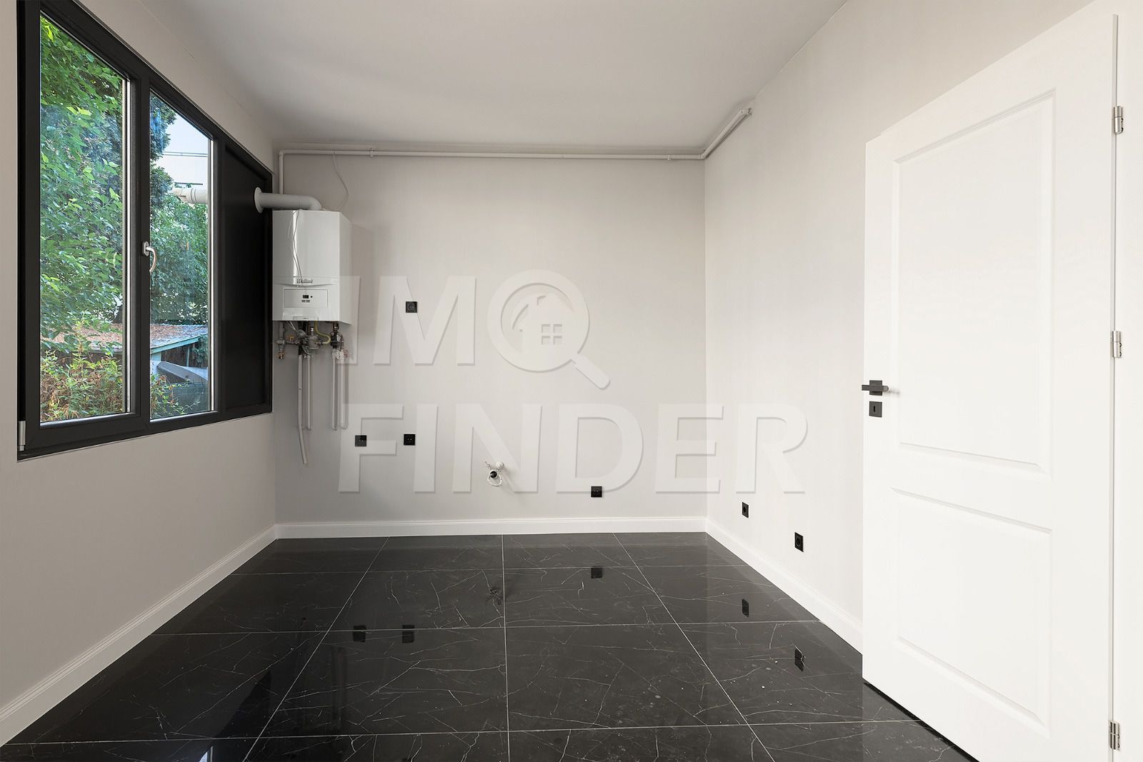 Vanzare apartament la casa 84 mp,  zona centrala, curte 200mp - Poză 5