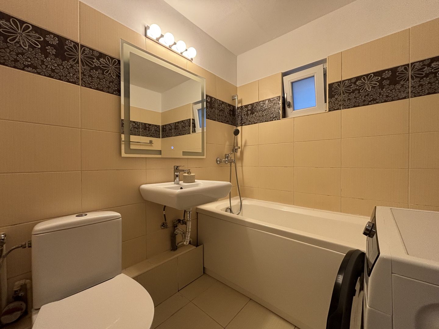 APARTAMENT 4 CAMERE | ETAJ 2 - Poză 30