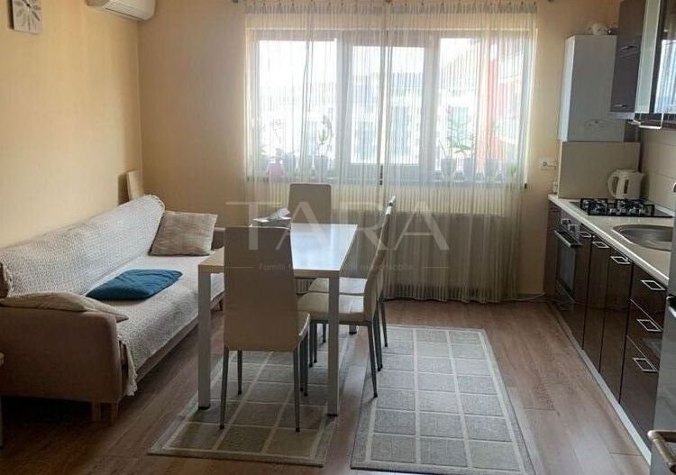 Apartament 3 camere complet mobilat, parcare inclusă, gata de mutare. - Poză 1