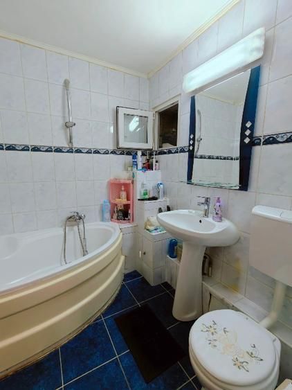 Apartament 3 camere decomandat 3 minute metrou Aparatorii Patriei - Poză 11