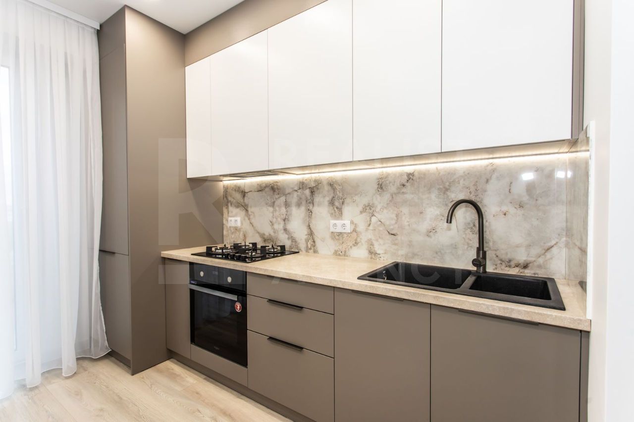 Chirie, apartament, 2 camere, str. Pan Halippa, Centru - Poză 2