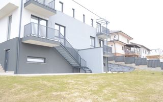 Casa cuplata (duplex) cu vedere panoramica in Dezmir - Poză 14