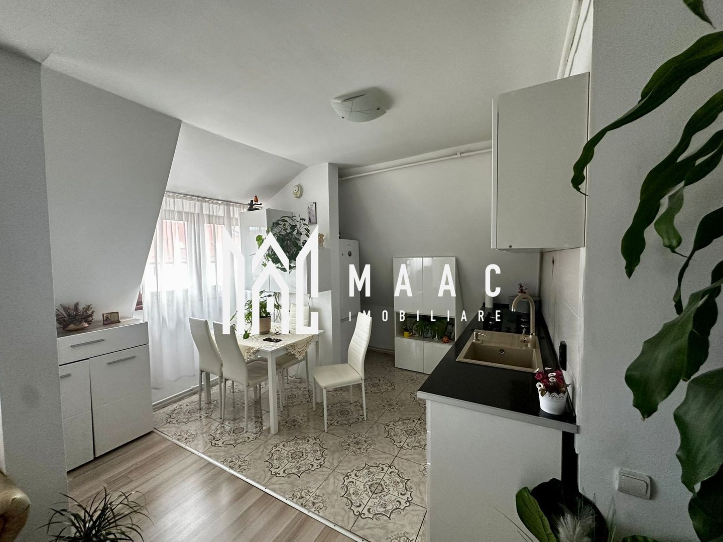 Apartament 3 camere de vânzare | Vasile Aaron, Sibiu | 61 mp, INTABULATĂ - Poză 2