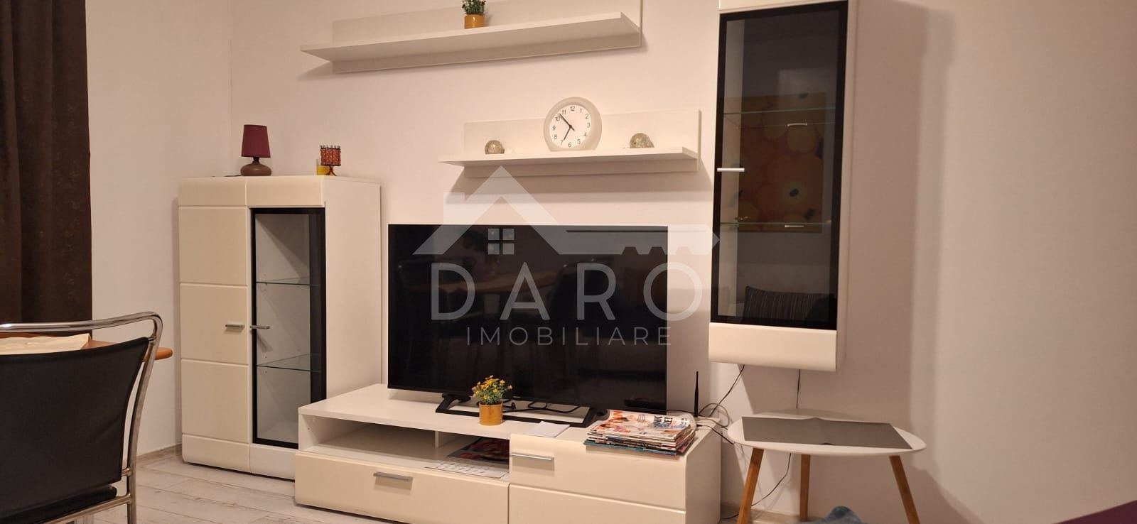 Închiriez apartament central  cu 2 camere - Poză 5