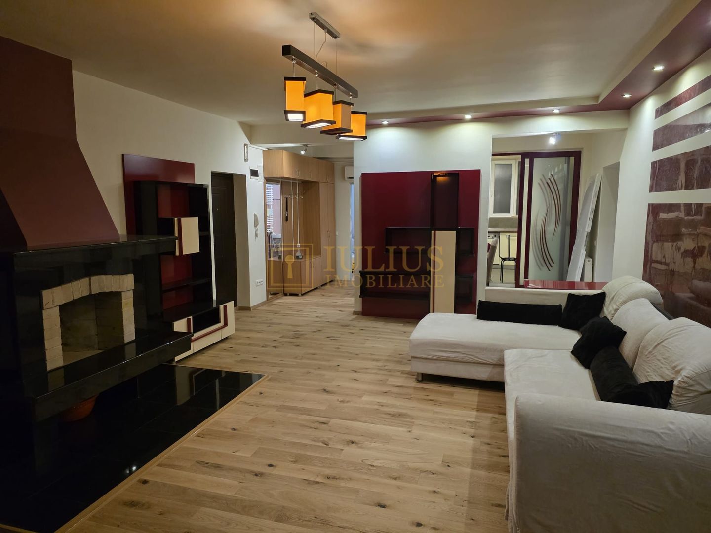 3 camere-107 mp, situat intr-o vila, loc de parcare, centrala gaz - Poză 4