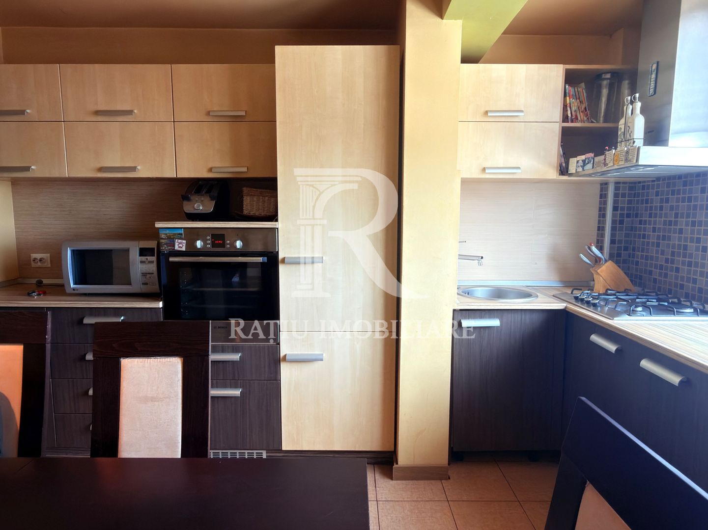 Apartament 3 camere | 2 dormitoare | Centrul Civic | Oradea - Poză 7