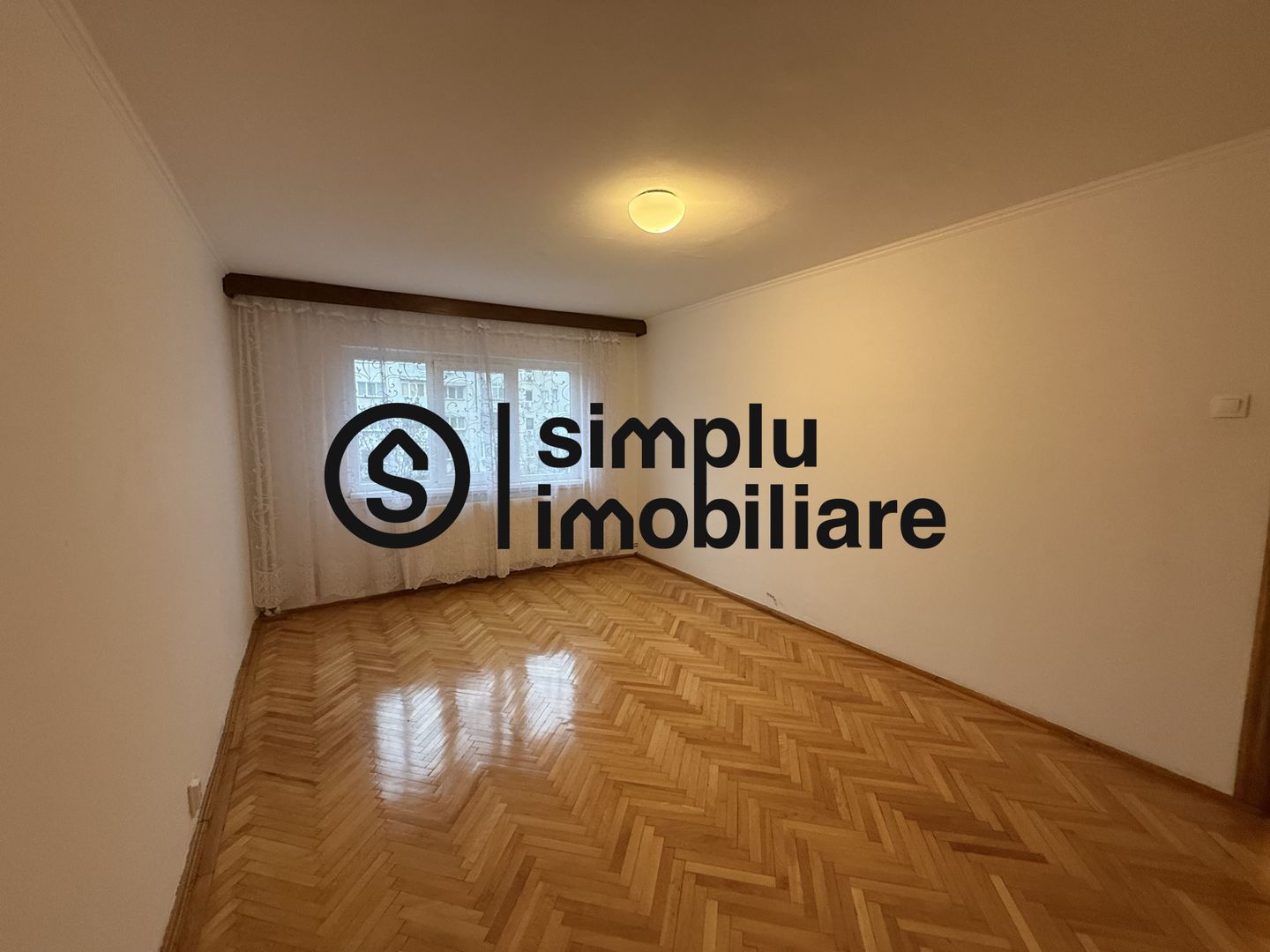 2 camere modificate in 3, etaj 2/4, centrala, Rovine - 115 000 Euro - Poză 7