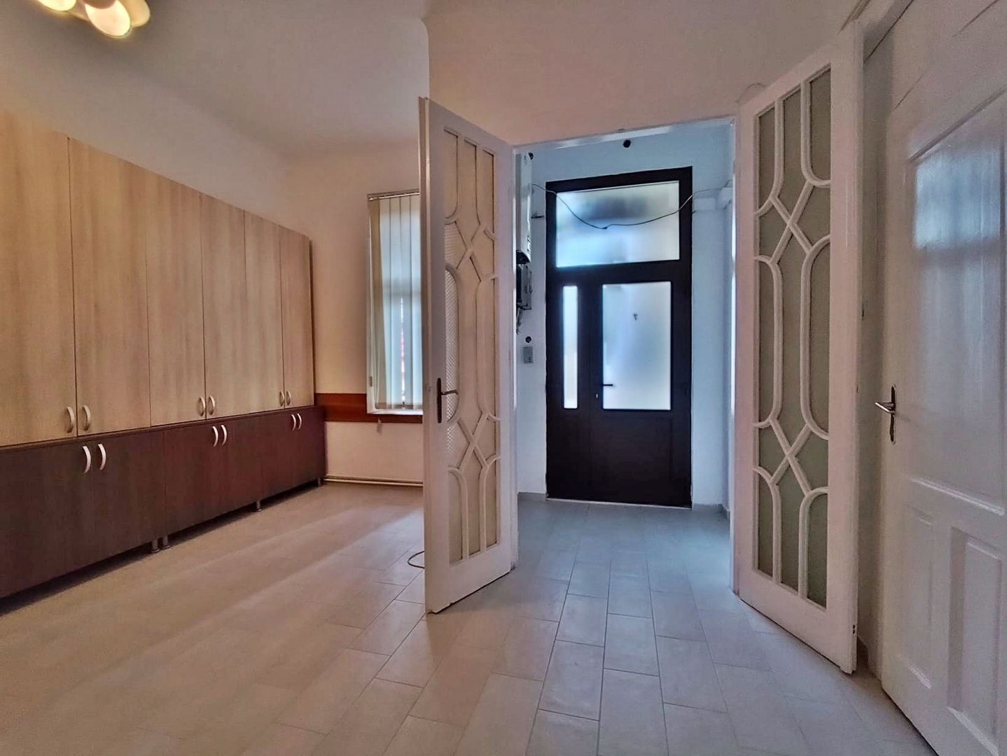 Birou 103 mp, 4 camere, ultracentral, str.I.Vulcan, Oradea, INCHIRIERE - Poză 11
