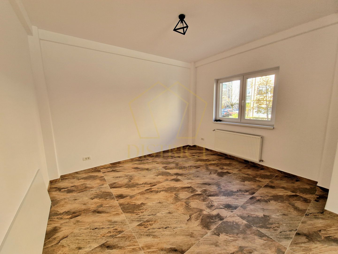 Spatiu birouri cladire noua cu 2 incaperi spatioase I Complexul Studentesc - Poză 6