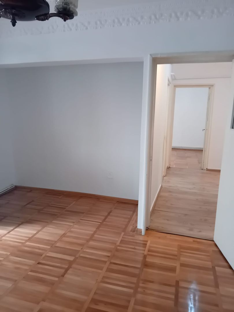 Apartament 2 camere – Port, etaj 1/4 – 3 balcoane, centrală, geam la baie - Poză 6
