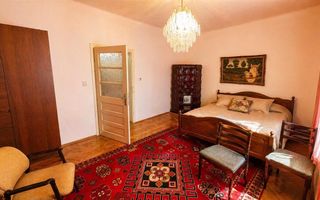 Casa cu spatiu comercial, 1.000mp teren anexe, areal Central, Reghin - Poză 9