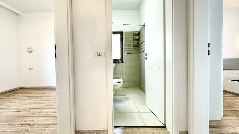 Casa de inchiriat la Liziera Pădurii - intrarea in Dumbrăvița - Poză 16