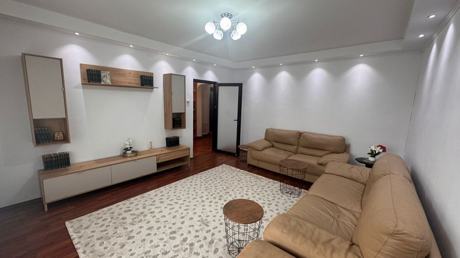 13 Septembrie 3 camere Sebastian 3/8 73mp - Poză 3