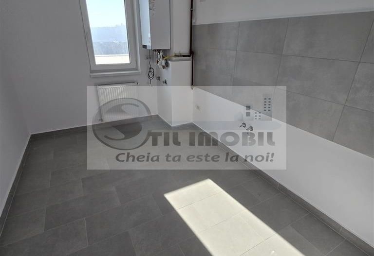 INTABULAT! Apartament cu o camera decomandat Central 44mp 84.000 euro - Poză 3