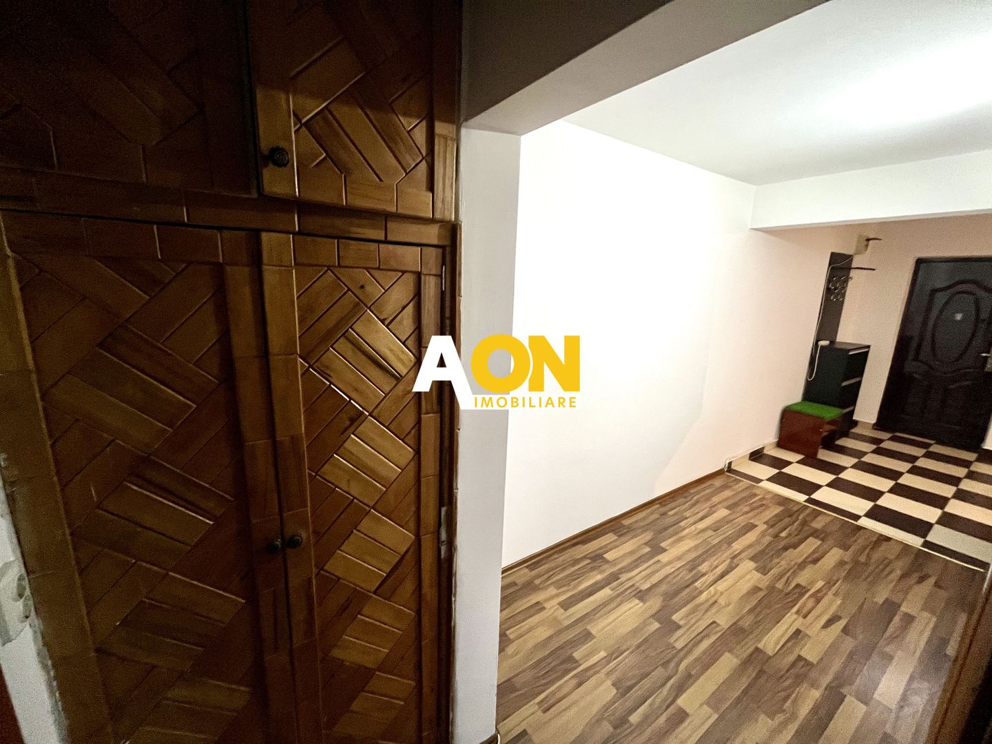 Apartament cu 3 Camere, Decomandat, Zona Tolstoi - Poză 13