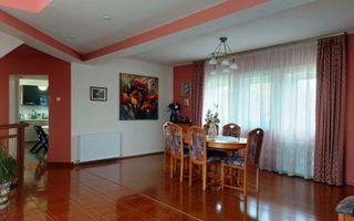 Vila cu 9 camere in zona SpitaluluiJudetean - Poză 7