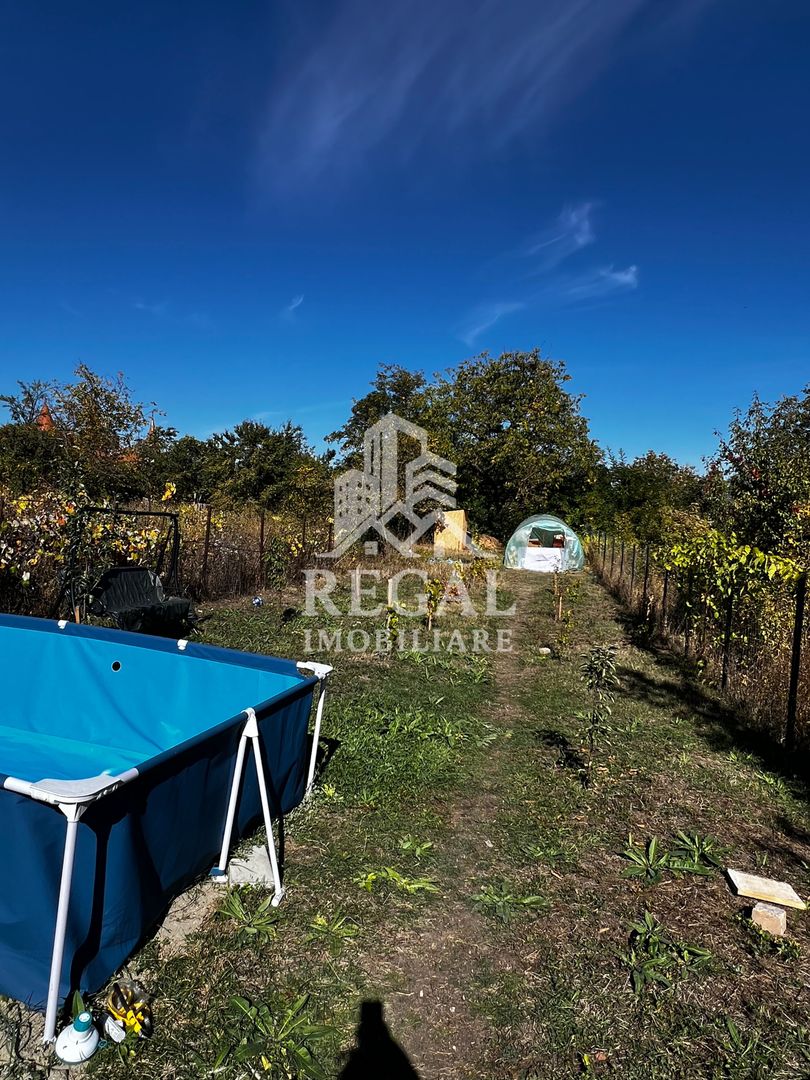 Proprietate cu 2 case și 770 mp teren – vedere spre Castel - Poză 11