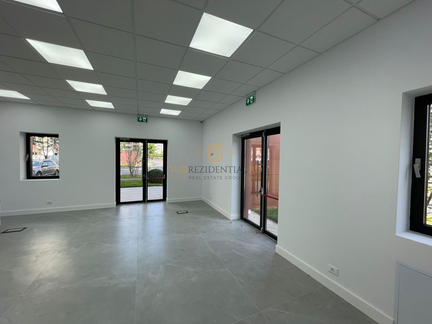 Spatiu comercial 145 mp, The Grand Kristal, Metro Berceni, Sector 4 - Poză 17