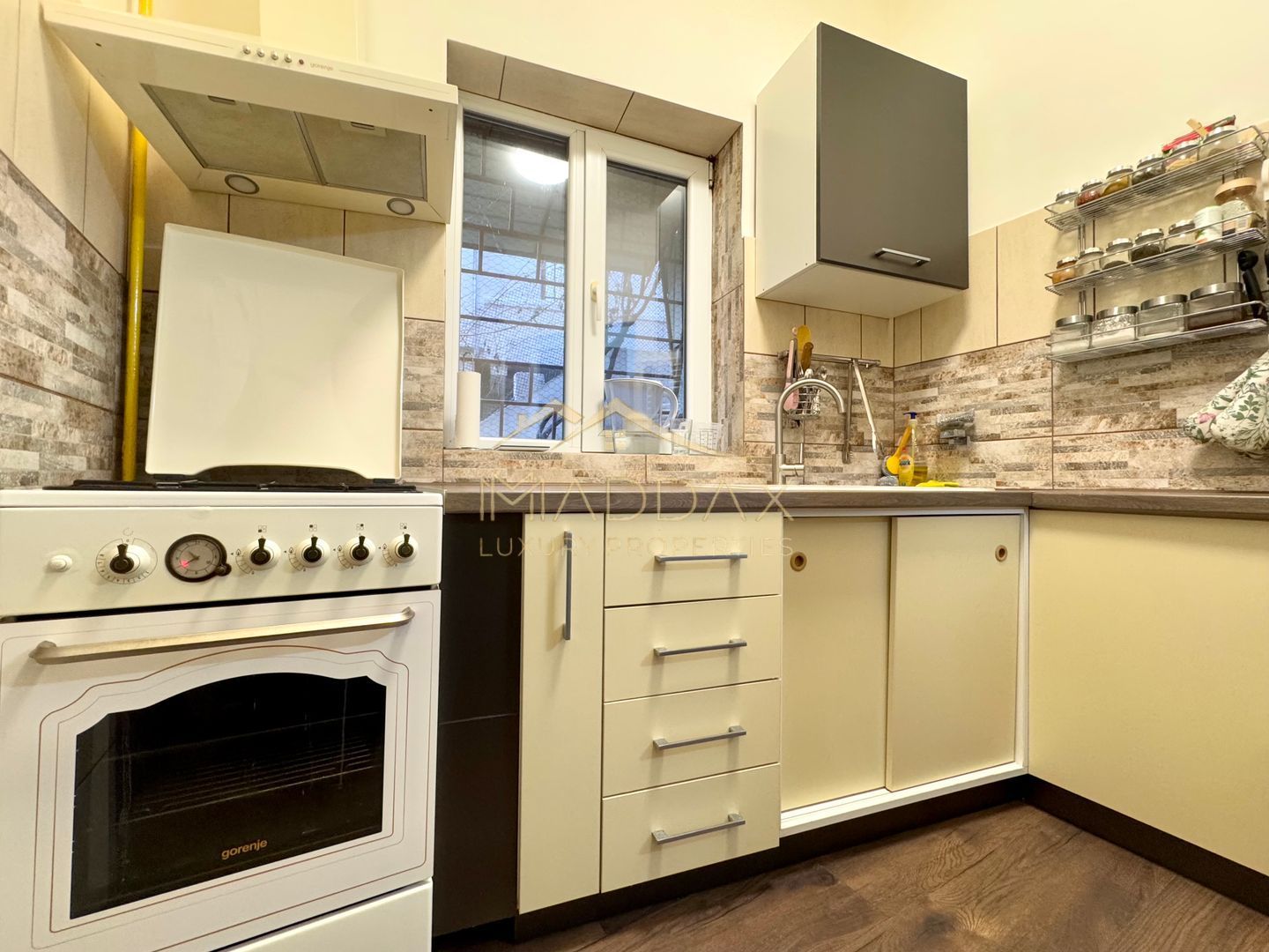 Apartament cu 2 camere in Vila *Parter* // Parcul Carol - Poză 14