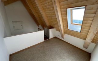 CASA SPATIOASA  CU GARAJ SI TEREN DE 600 MP - Poză 9