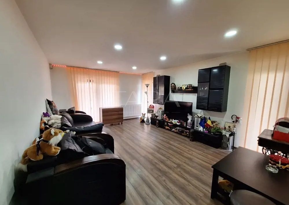 Duplex spațios în zona Edgar Quinet . - Poză 2