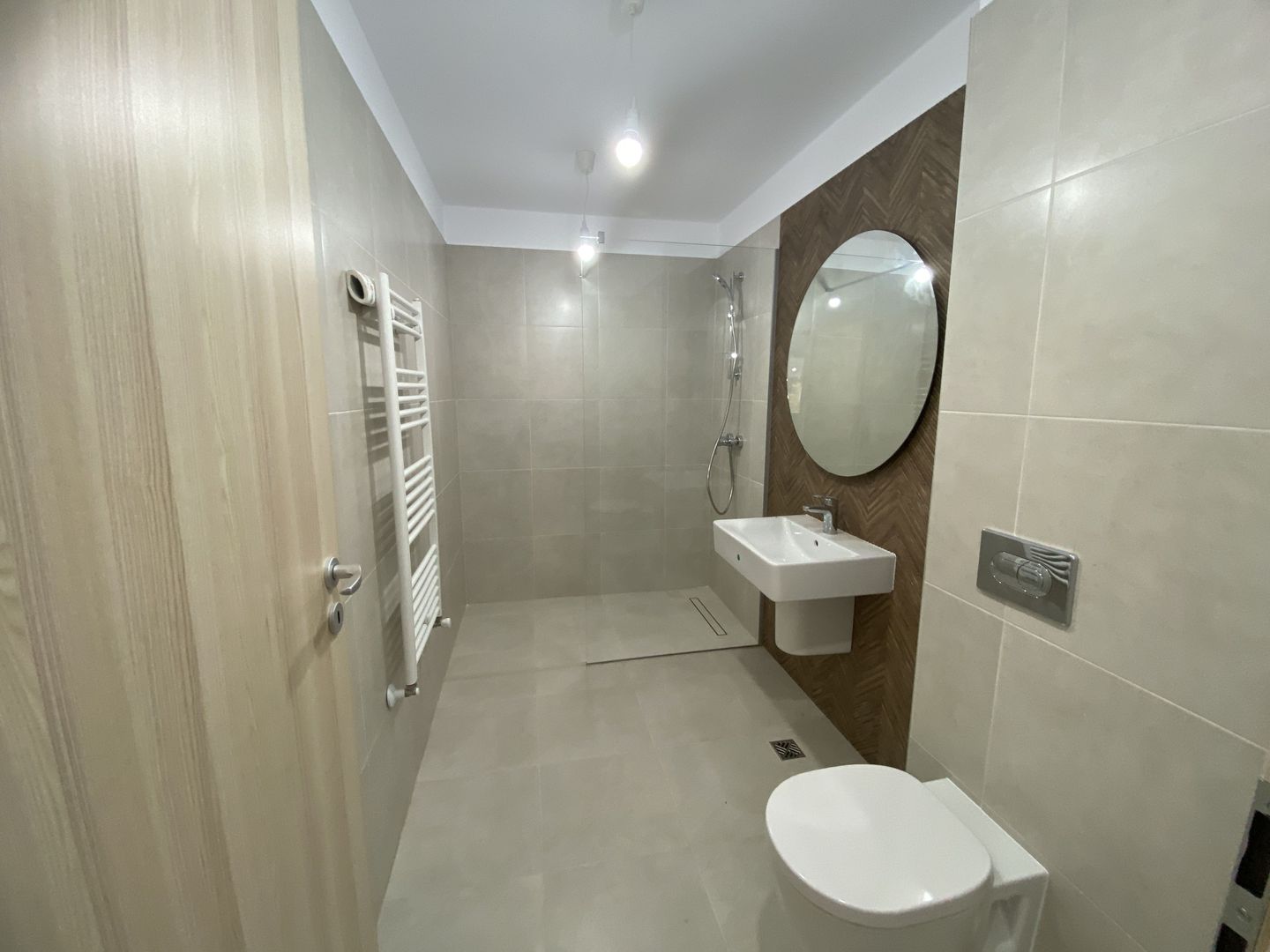 Spațiu comercial / Birouri de închiriat în Urban Plaza | Predare imediată - Poză 17