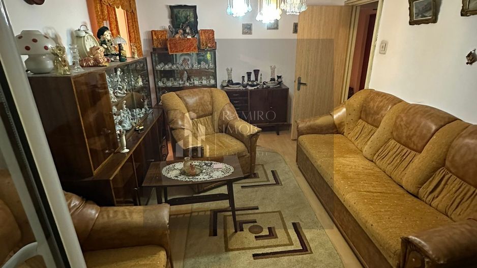 Apartament 3 camere Piata Progresul /etaj 2 - Poză 10