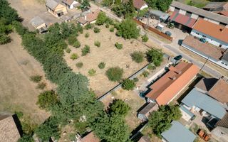 Casă cu teren 3332mp în Bătania - Poză 14