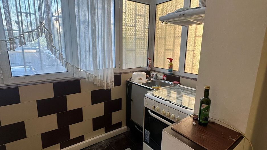 Apartament 2 camere- 1 Mai, Pelendava - Poză 8