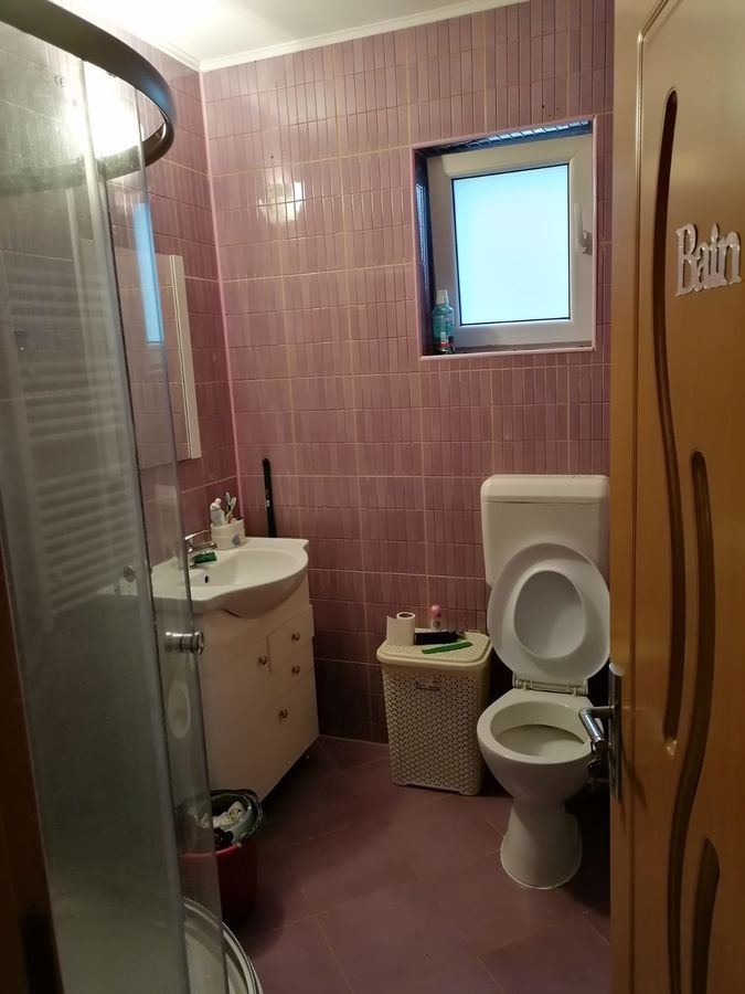 Studio spațios 45 mp, bloc 2010, AC, centrală, zona Trapezului, parcare liberă - Poză 2